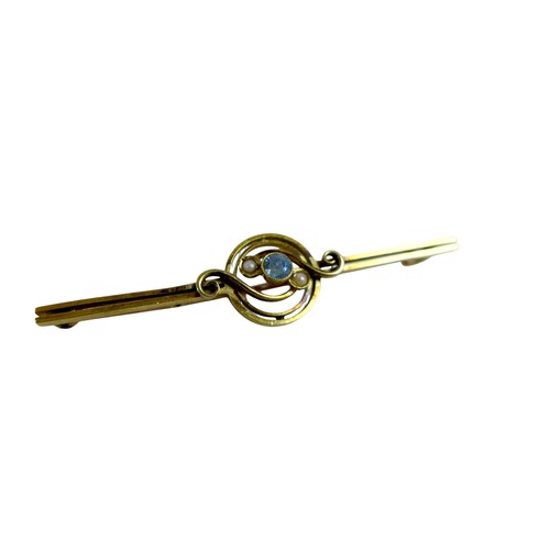 83 - Three 9ct yellow gold brooches, longest 5cm, one with a steel pin, total weight 6.1g. (3)