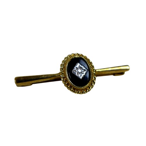 83 - Three 9ct yellow gold brooches, longest 5cm, one with a steel pin, total weight 6.1g. (3)