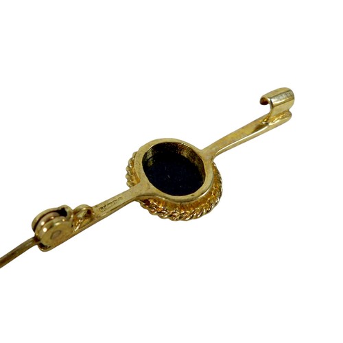 83 - Three 9ct yellow gold brooches, longest 5cm, one with a steel pin, total weight 6.1g. (3)