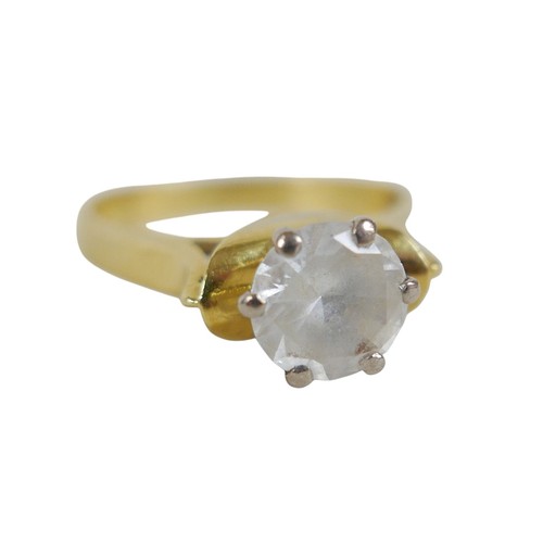 85 - A group of jewellery, comprising a yellow metal solitaire ring, set with a solitaire round faceted c... 