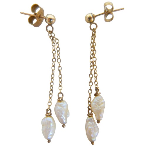 34 - An 18ct gold and natural pearl necklace, 3.6g, marked 18k to chain and 9ct to clasp, plus pair of ma... 