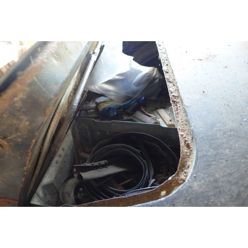 1 - A 1949 Jaguar Mark V 2.5 litre four door saloon car for restoration, registration KKD 737, with 7557... 