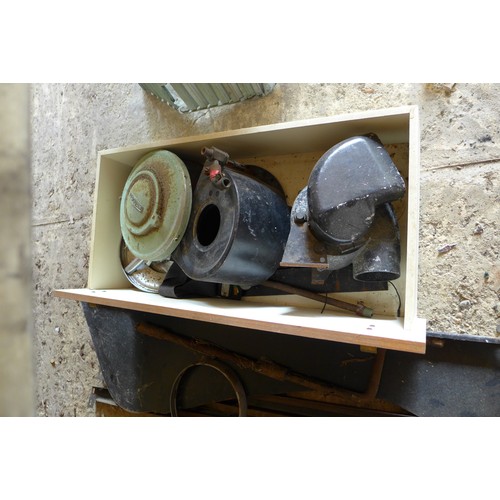 1 - A 1949 Jaguar Mark V 2.5 litre four door saloon car for restoration, registration KKD 737, with 7557... 