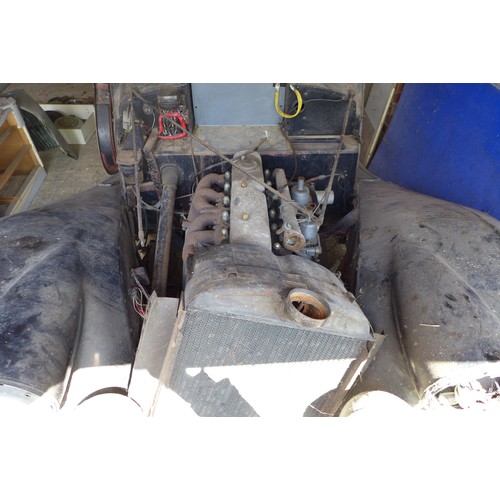 1 - A 1949 Jaguar Mark V 2.5 litre four door saloon car for restoration, registration KKD 737, with 7557... 