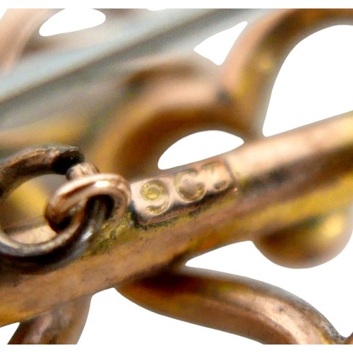 23 - A 9ct yellow gold twined heart brooch with metal pins, 40mm wide, 3.5g.