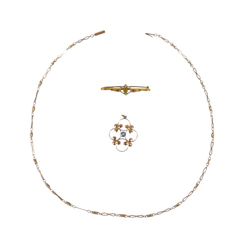 61 - Three items of gold jewellery comprising a 9ct yellow gold necklace 45cm by 2mm, a 9ct yellow gold p... 