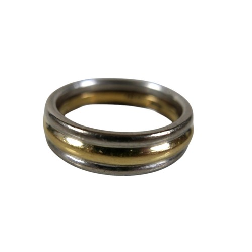 11 - A group of three wedding band rings, one 18ct bi-colour gold, 6.0mm wide, size O, 10.0g, and a pair ... 