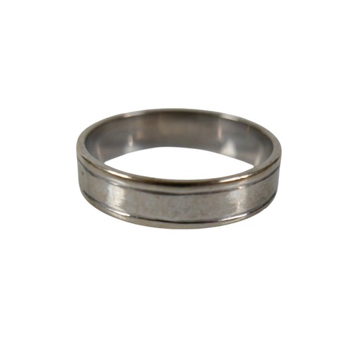 11 - A group of three wedding band rings, one 18ct bi-colour gold, 6.0mm wide, size O, 10.0g, and a pair ... 