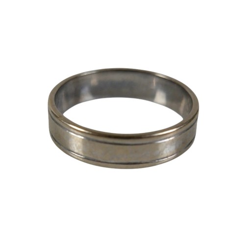 11 - A group of three wedding band rings, one 18ct bi-colour gold, 6.0mm wide, size O, 10.0g, and a pair ... 