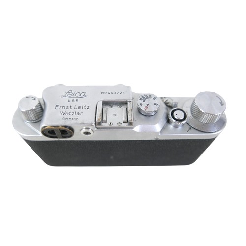 166 - A Leica IIIc rangefinder camera body 1948/49 serial no 463723.