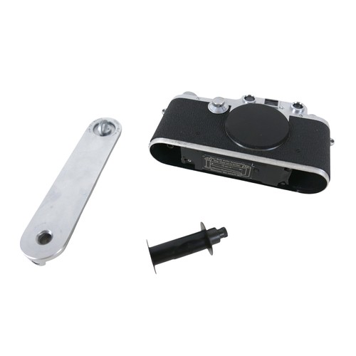 166 - A Leica IIIc rangefinder camera body 1948/49 serial no 463723.