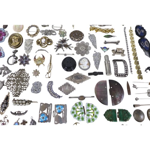 20 - A collection of assorted silver and dress jewellery including watches.
