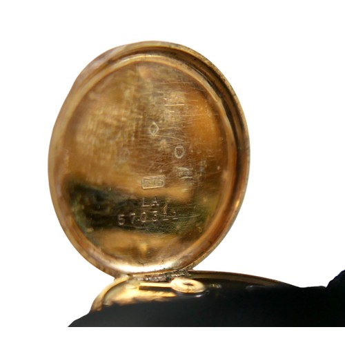 60 - Five 9ct gold dress rings, comprising a garnet daisy ring, size N, 1.5g, a pearl ring a/f, size O, 1... 