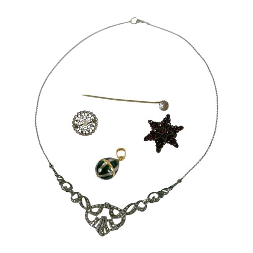 18 - A 14ct yellow gold malachite pendant 3cm high and four other items of jewellery.(4)