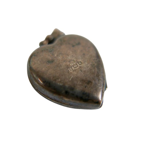 39 - A Victorian 10ct gold heart shaped pendant, 2g, plus 9ct gold ring with long oval opal (a/f), 3g, an... 