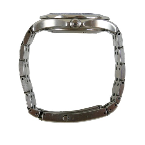 126 - An Omega Seamaster Professional Chronometer 300m/1000ft stainless steel gentleman's wristwatch, mode... 