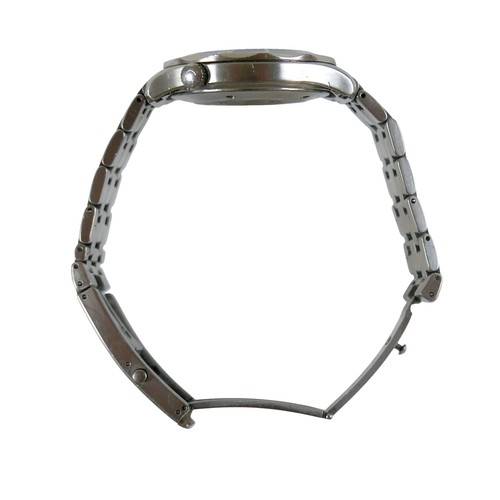 126 - An Omega Seamaster Professional Chronometer 300m/1000ft stainless steel gentleman's wristwatch, mode... 