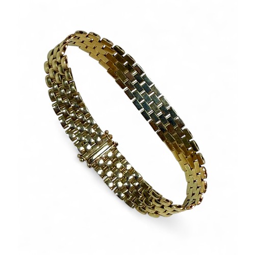 8 - A 9ct gold gate-link bracelet, 19.5cm long, 19.1g.