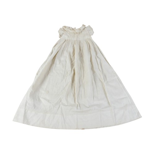 214 - A collection of Victorian christening gowns and babies clothing. (6)