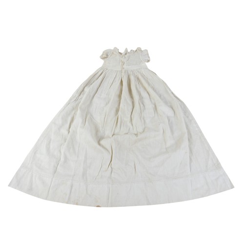 214 - A collection of Victorian christening gowns and babies clothing. (6)