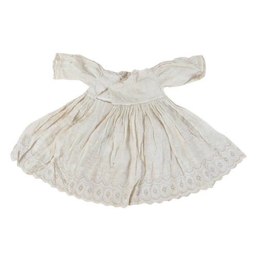 214 - A collection of Victorian christening gowns and babies clothing. (6)