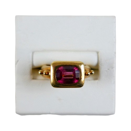 3 - Elizabeth Gage: an 18ct yellow gold 