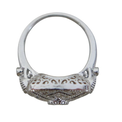 30 - A white metal Art Deco style dress ring, head size 23 by 17mm, size S, 7.6g.