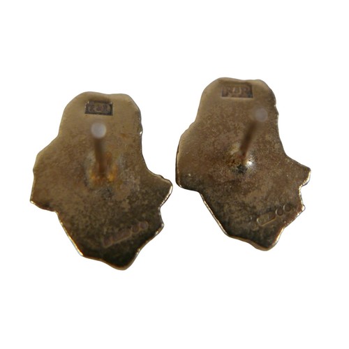 28 - A pair of 9ct gold nugget style earrings, approximately 16 by 10mm, 3.9g.