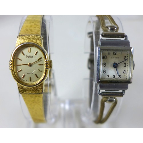 17 - A collection of watches, costume jewellery and militaria, including an Royal Flying Corp cap badge, ... 