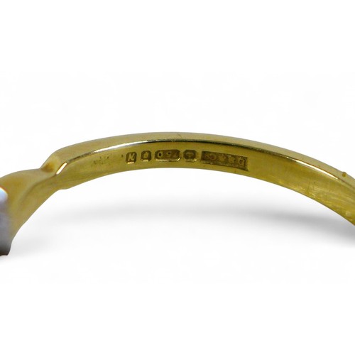 49 - A 9ct yellow gold, sapphire and diamond ring, set with heart shaped dark blue sapphire, 6 by 6 by 3m... 