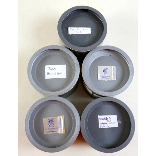 264 - A group of Swarovski crystal ornaments, including kiwi, owl, snail and large swan, with boxes and va... 