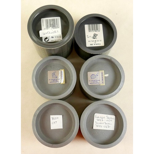 264 - A group of Swarovski crystal ornaments, including kiwi, owl, snail and large swan, with boxes and va... 