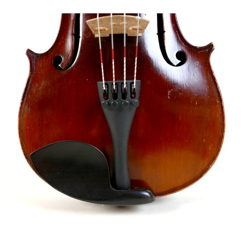 29 - An early 20th century viola, possibly Jerome Thibouville Lamy workshop, unlabelled, one piece back, ... 