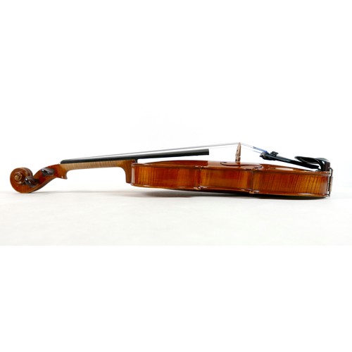 5 - A 20th century German violin, set up by Guiviers, labelled for 'Freidrich Kreuzinger', two piece bac... 