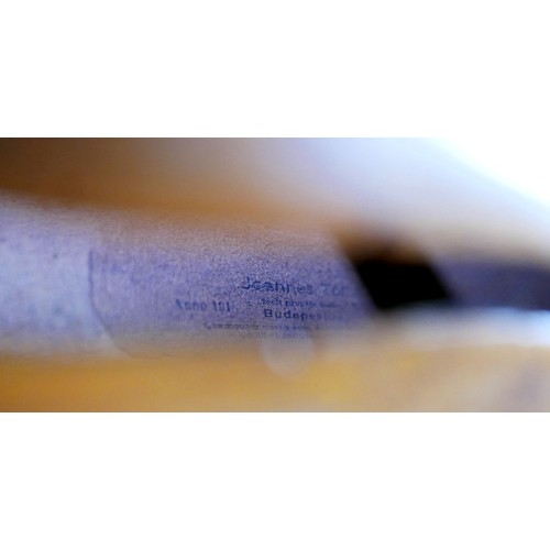 19 - A mid 20th century Hungarian violin, bearing label 'Jeannes Toth.. Budapest…', with a 14 inch one pi... 