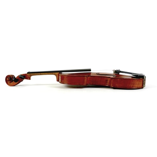 11 - An early / mid 20th century Continental violin, bearing label 'BERNARDUS CALCANIUS Fecit Genuae Anno... 