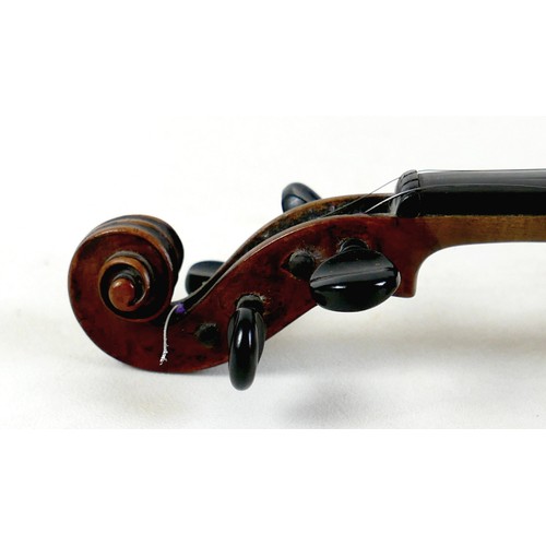15 - A 19th century violin, bearing a hand written label Jacobus Stainer in Absam prope Oenipontum fecit ... 