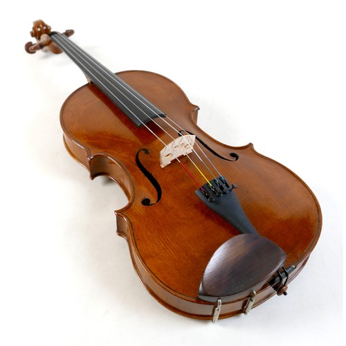 30 - A good full size English viola, made by A. R. Ridler, 1996, with a distinctive quilted maple one pie... 