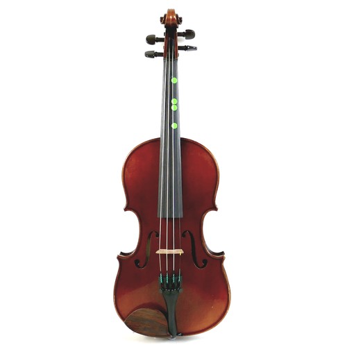 23 - A late 20th century German 1/4 size violin, by Herman, model Q017A, with bow and soft case, back 11