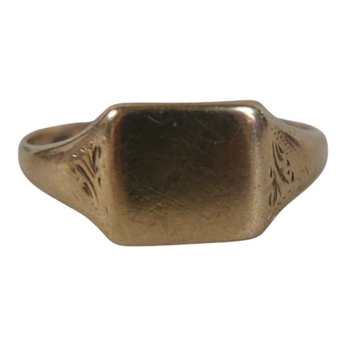 9 - A 9ct yellow gold signet ring, size P, 2.3g.