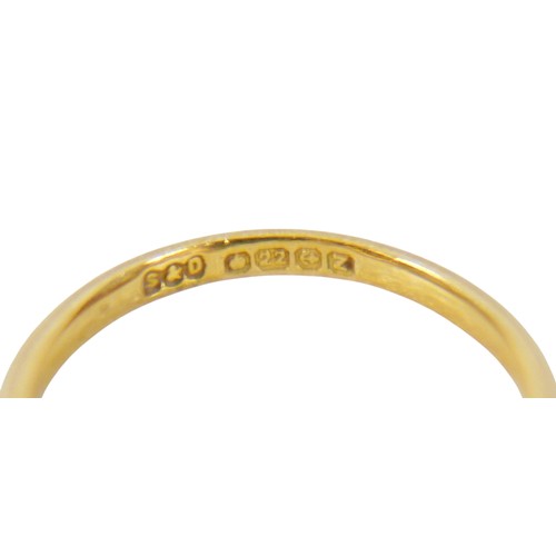 39 - A 22ct yellow gold band ring size M, band 2mm, 2.2g.