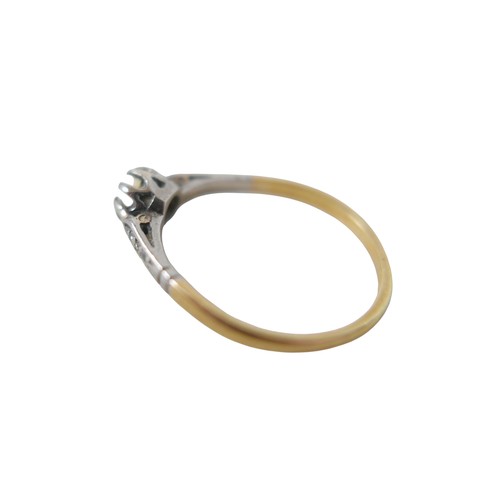 31 - An 18ct yellow gold and platinum ring missing stone, size R, 2.3g.