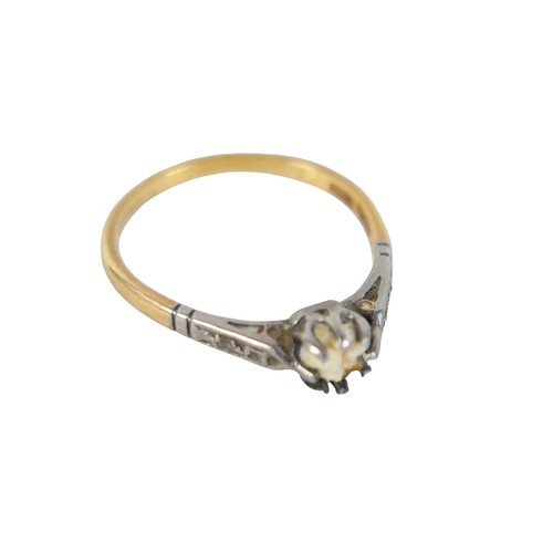 31 - An 18ct yellow gold and platinum ring missing stone, size R, 2.3g.