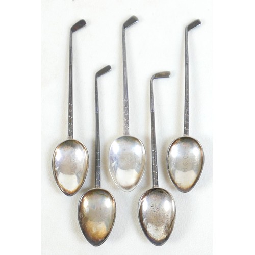 34 - Eighteen assorted silver golf novelty teaspoons, comprising 4 with cross clubs maker PB Sheffield 19... 
