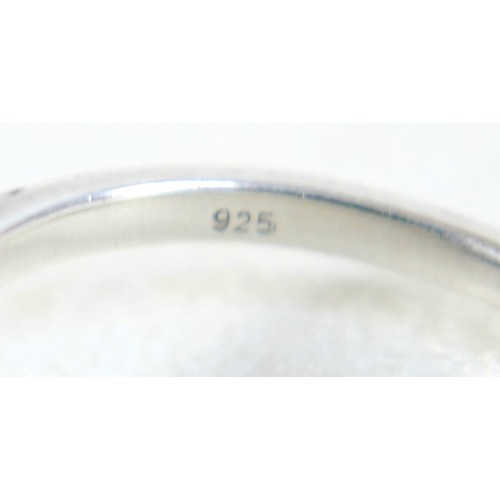 19 - Four pieces of silver/white metal jewellery and a rolled gold bangle, including a pearl ring, size R... 