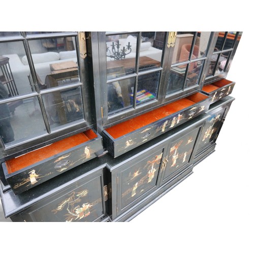 387 - A late 20th century Chinoiserie style breakfront bookcase, inlaid with hardstone oriental scenes, wi... 