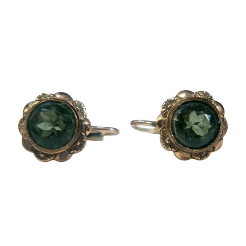 16 - A pair of 9ct gold hoop earrings, 2g, together with five pairs of yellow metal earrings. (1 bag)