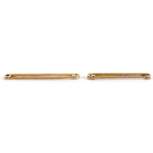 27 - Two 9ct gold tie-pins, 4.2g overall, together with a vintage 'John Grant Jeweller Bulawayo' box. (1 ... 
