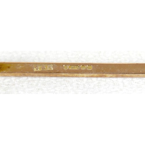 27 - Two 9ct gold tie-pins, 4.2g overall, together with a vintage 'John Grant Jeweller Bulawayo' box. (1 ... 