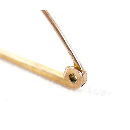 27 - Two 9ct gold tie-pins, 4.2g overall, together with a vintage 'John Grant Jeweller Bulawayo' box. (1 ... 